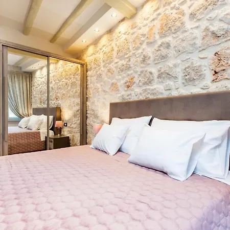 Dc Ii Downtown Apartman