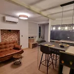 Dc Ii Downtown Apartment